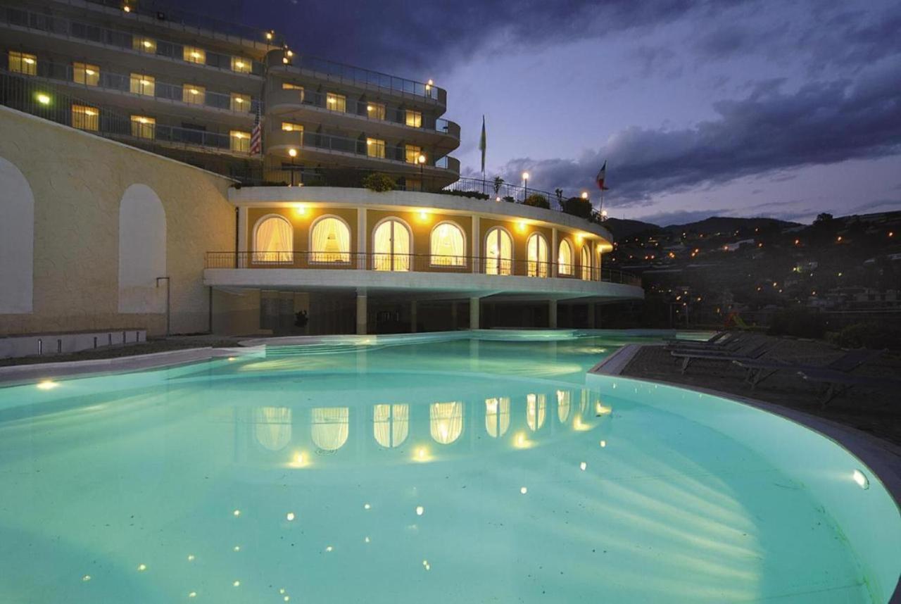 Modus Vivendi 315 Aparthotel San Remo Buitenkant foto